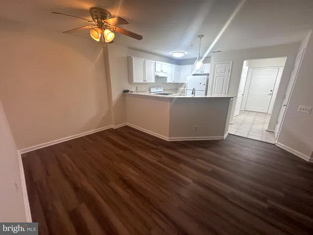 $2,250 | 18821 Sparkling Water Drive, Unit 103, Germantown, MD 20874