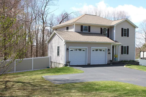 $489,900 | 2026 Parker Street, Springfield, MA 01128