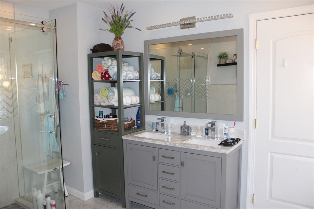 2026 Parker Street Springfield, MA 01128 - Photo 17 of 29