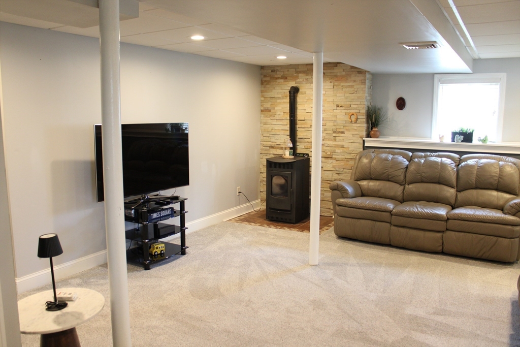 2026 Parker Street Springfield, MA 01128 - Photo 23 of 29