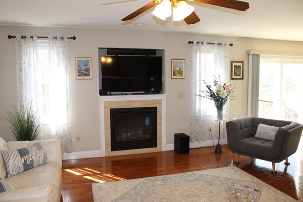 $489,900 | 2026 Parker Street, Springfield, MA 01128