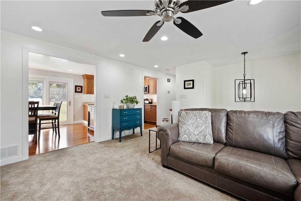 3 Quail Hill Road Pittsburgh, PA 15214 - Photo 5 of 18 Gallery Image 5