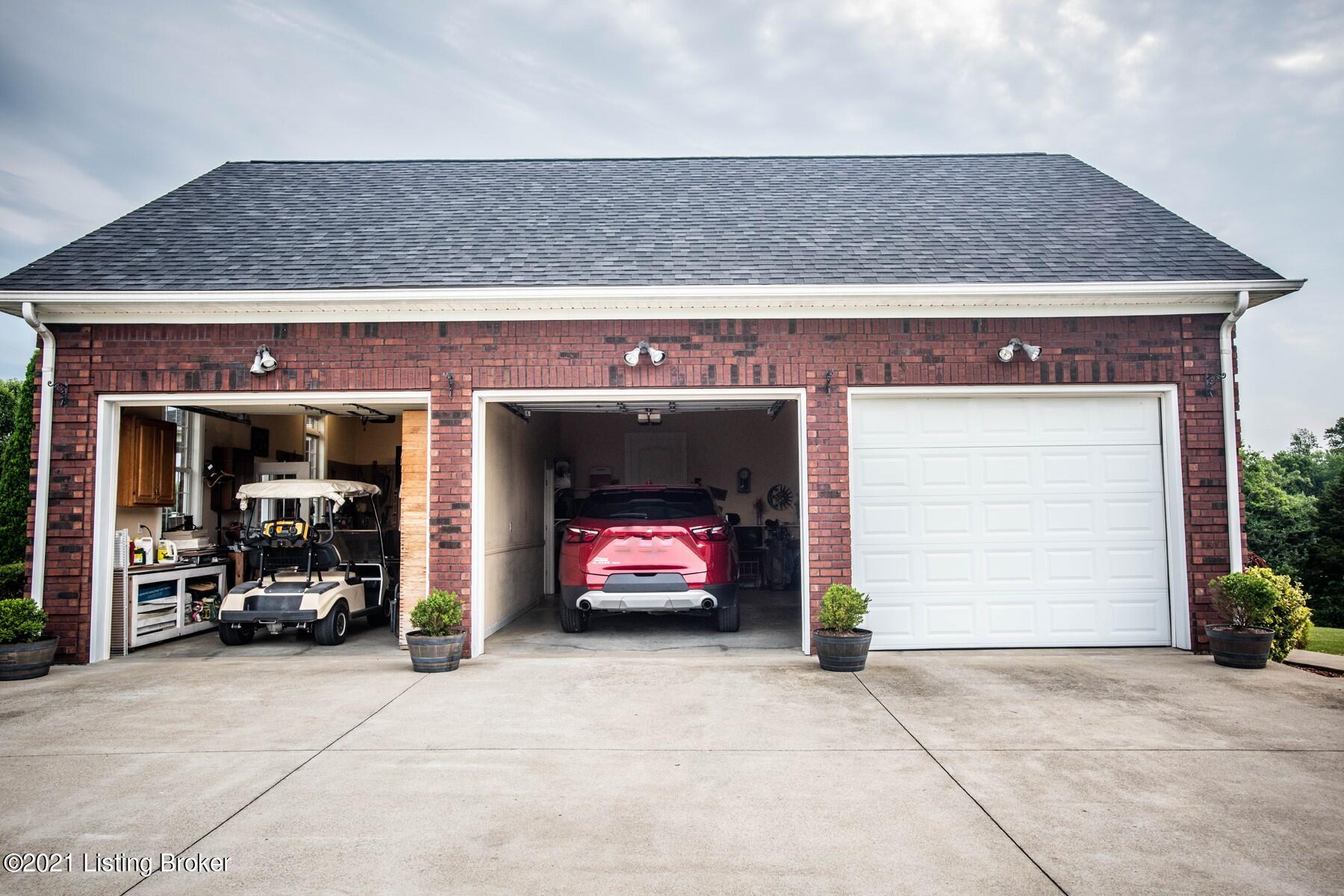 1954 Plum Run Road Bardstown, KY 40004 - Photo 4 of 46 1954 garage