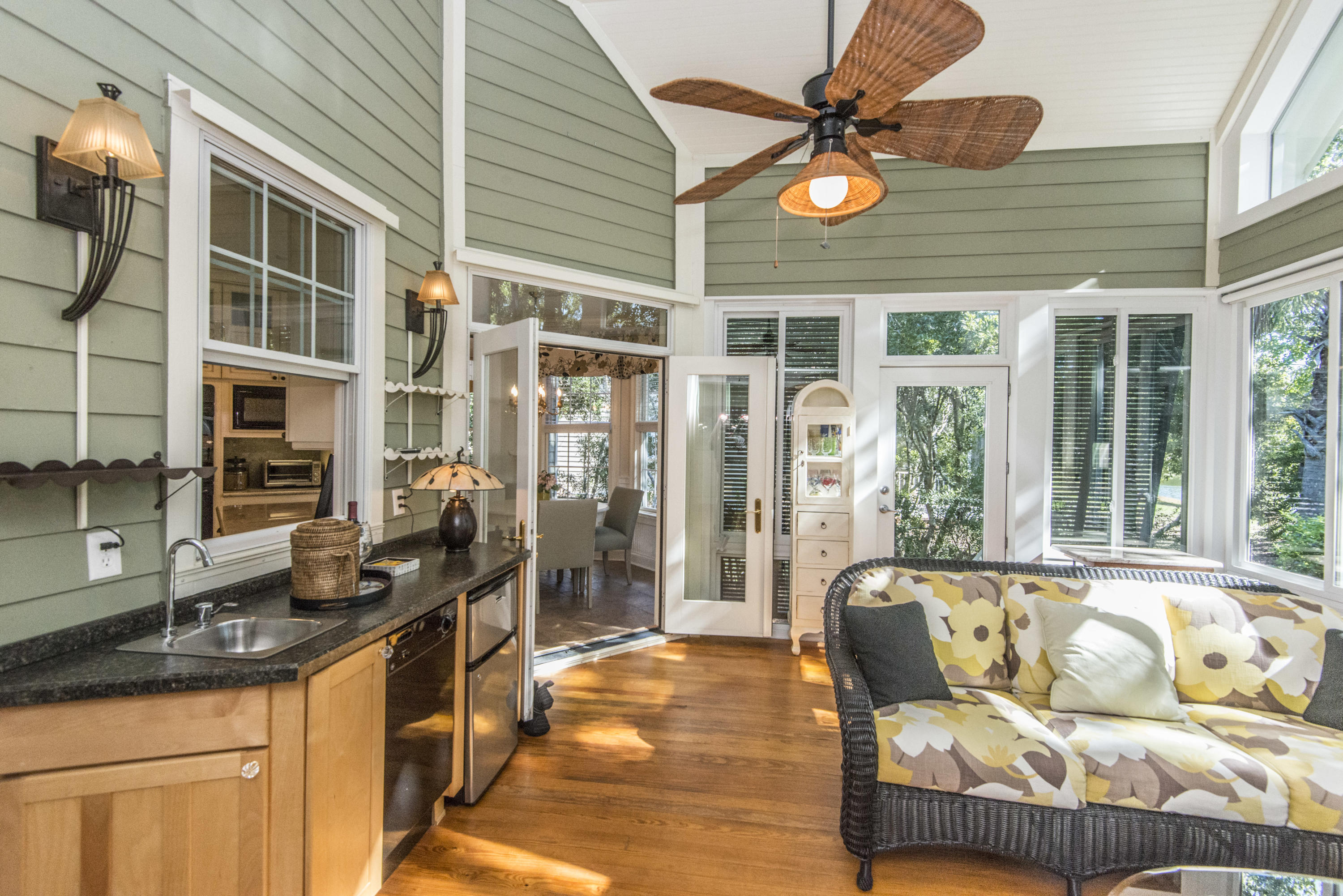 1684 Sewee Fort Road Mount Pleasant, SC 29466 - Photo 43 of 100 Sunroom