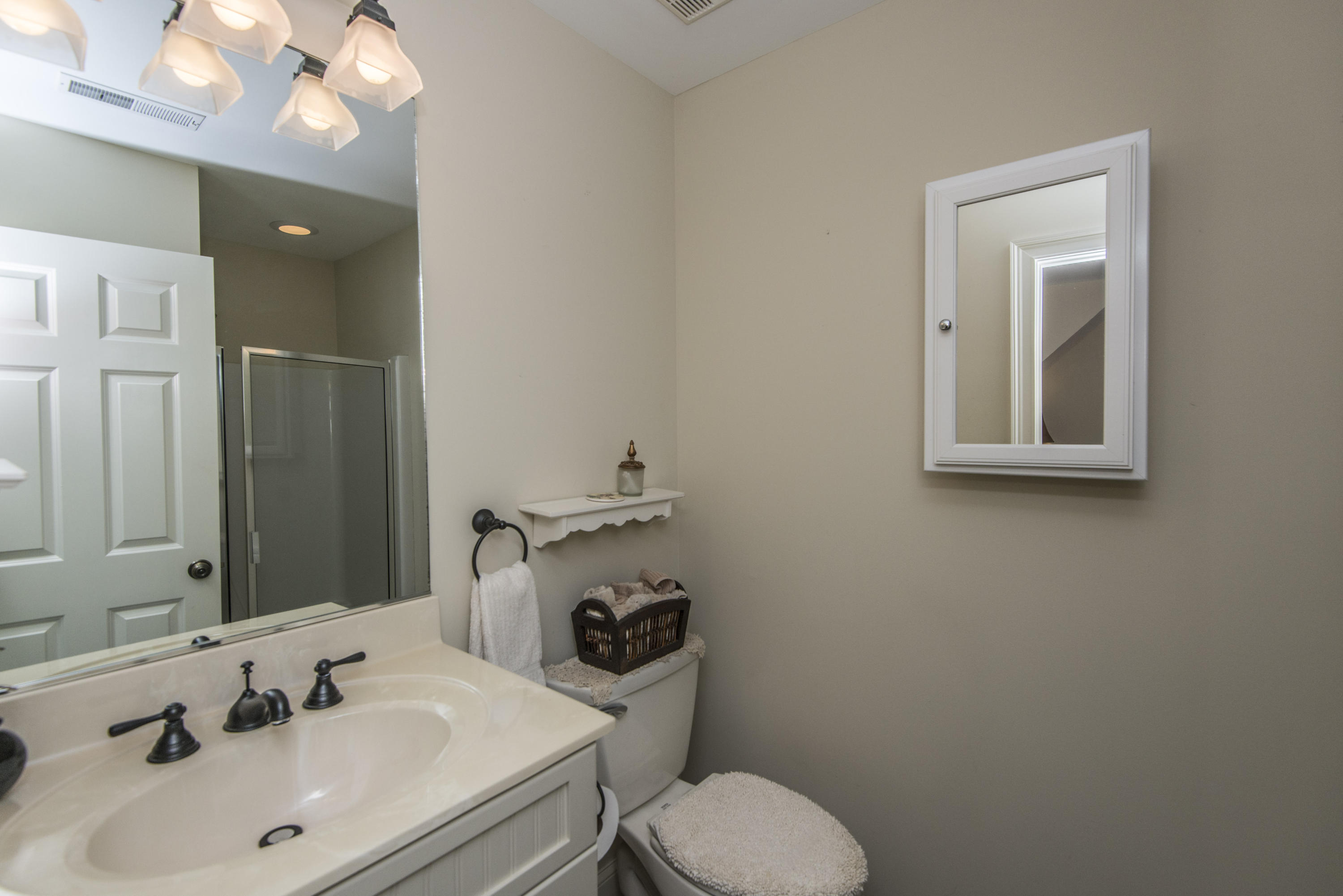 1684 Sewee Fort Road Mount Pleasant, SC 29466 - Photo 85 of 100 Full Bathroom