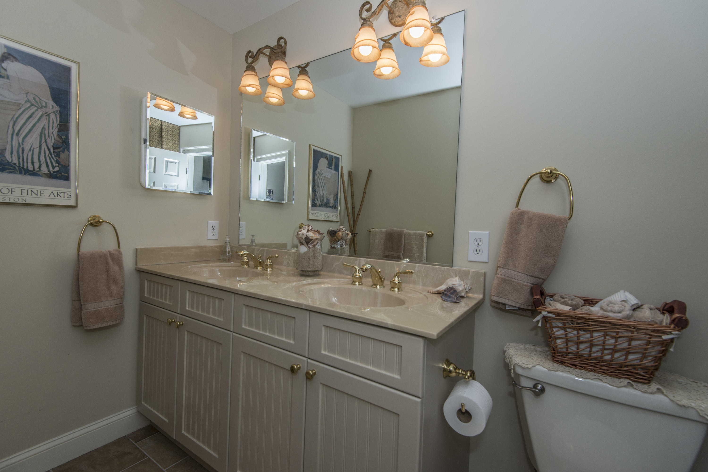 1684 Sewee Fort Road Mount Pleasant, SC 29466 - Photo 87 of 100 Full Bathroom