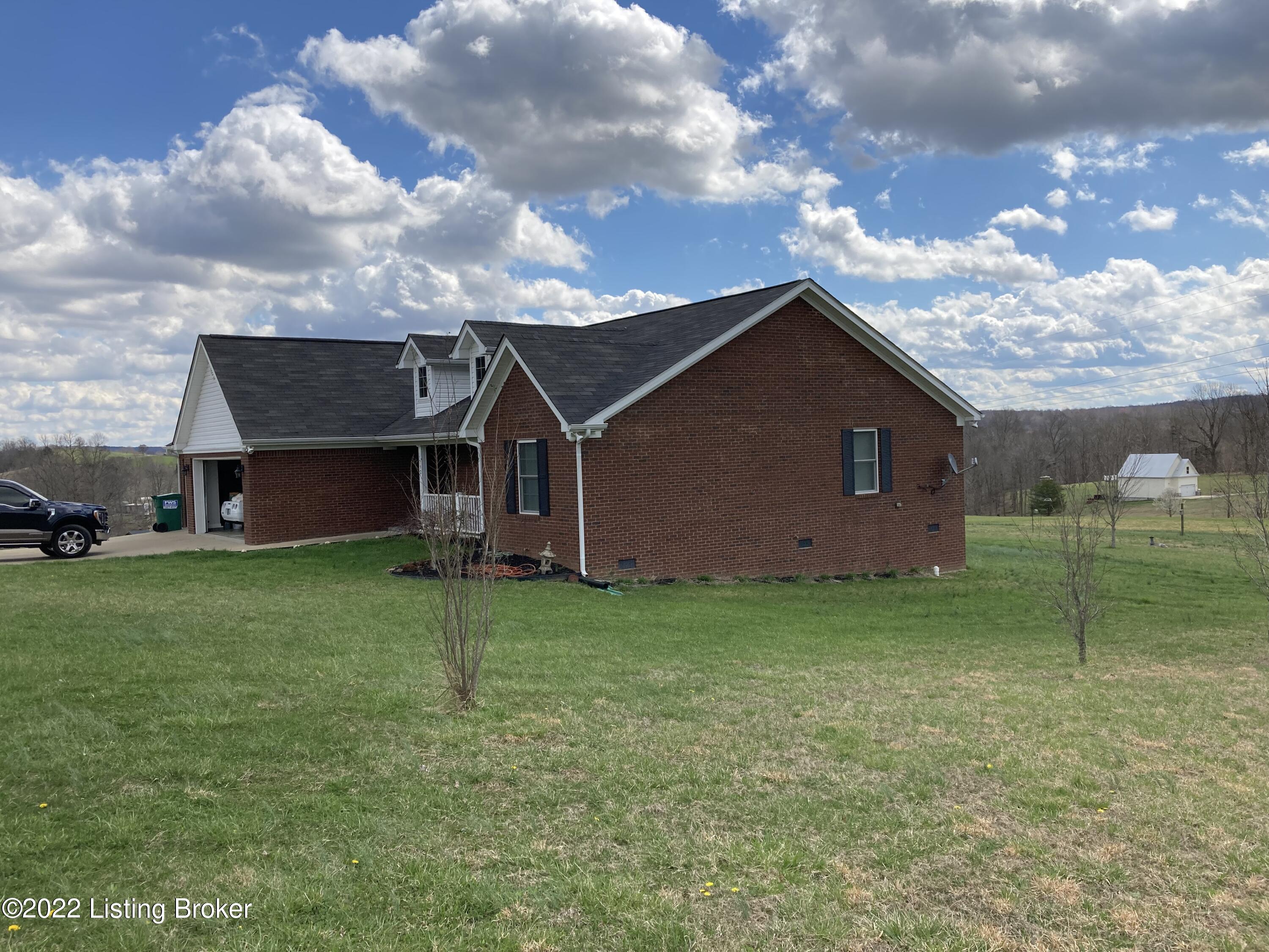 792 Indian Cliff Road Clarkson, KY 42726 - Photo 8 of 33 IMG_2072