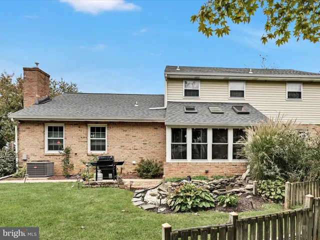 $425,900 | 618 West 3rd Avenue, Lititz, PA 17543