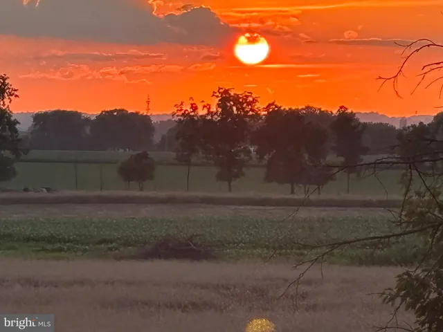 $425,900 | 618 West 3rd Avenue, Lititz, PA 17543