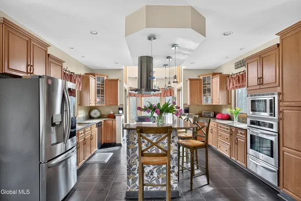 $639,900 | 499 Miller Road, Clifton Park, NY 12065