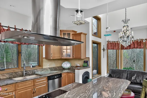 $639,900 | 499 Miller Road, Clifton Park, NY 12065
