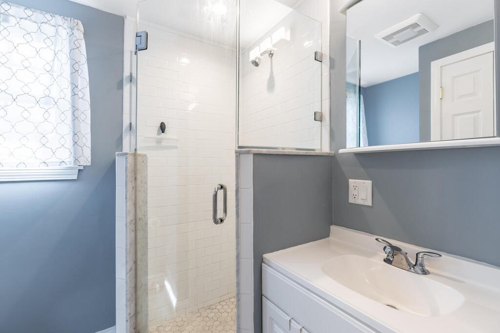 20 Juliette Road Saugus, MA 01906 - Photo 15 of 29 Gallery Image 15