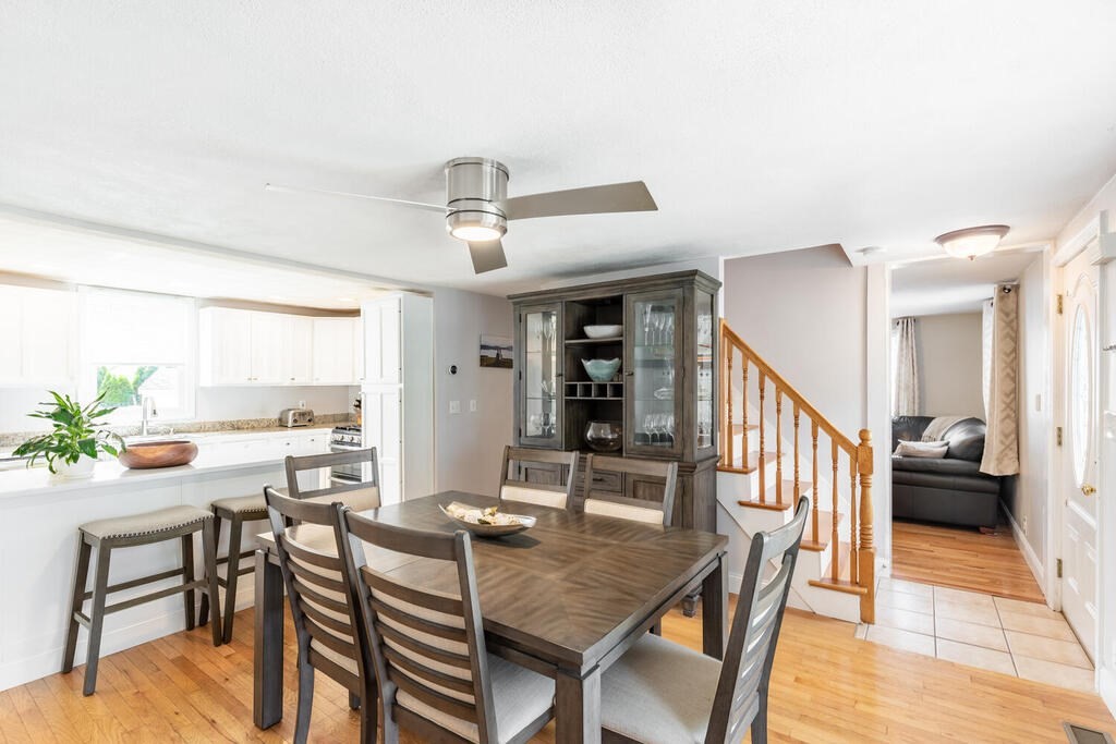 20 Juliette Road Saugus, MA 01906 - Photo 3 of 29 Gallery Image 3