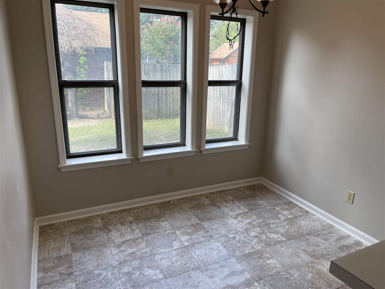 4512 Crump Road Memphis, TN 38141 - Photo 8 of 17