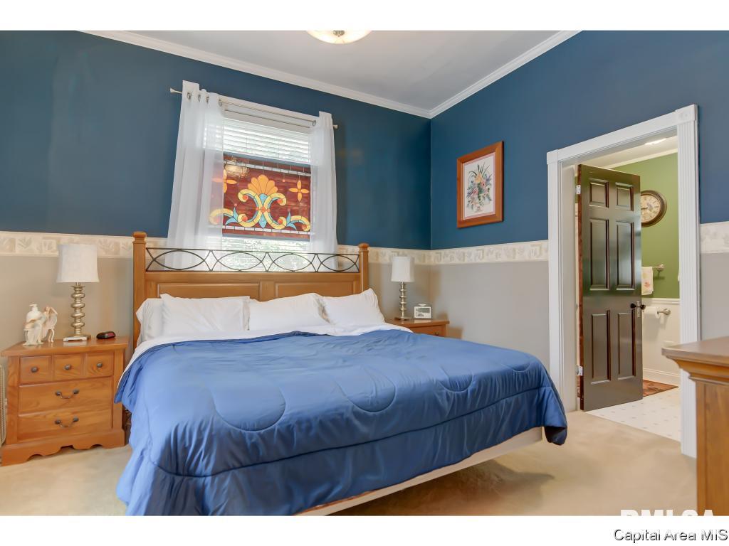 109 West Jackson Street Athens, IL 62613 - Photo 23 of 36 Gallery Image 23