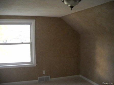 29363 Utica Road Roseville, MI 48066 - Photo 9 of 11 DSCN9596