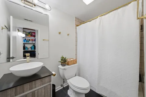 $499,900 | 2544 West North Avenue, Unit 2B, Chicago, IL 60647