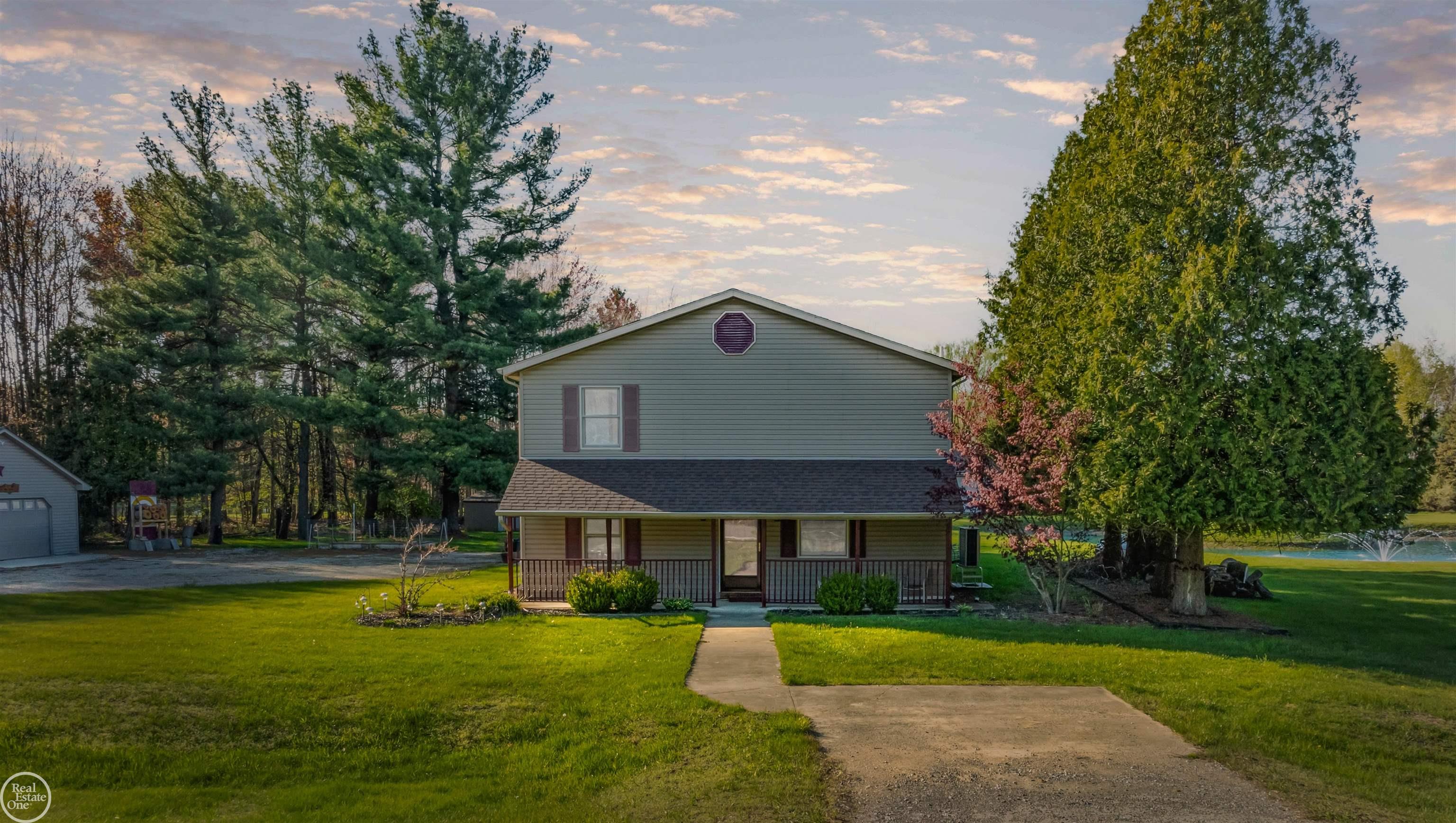5257 Forester Road Carsonville, MI 48419 - Photo 3 of 50 50174439-b1ff4c4e-19cd-4b9d-b4d7-8f047ca03884.JPG
