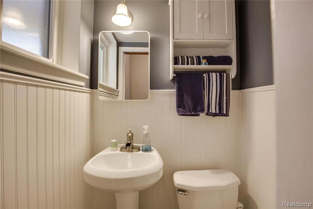 11285 Pardee Road Taylor, MI 48180 - Photo 12 of 23