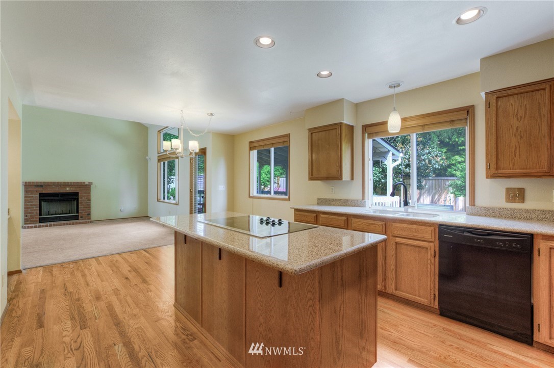 19108 104th Place Southeast Renton, WA 98055 - Photo 11 of 25 Gallery Image 11