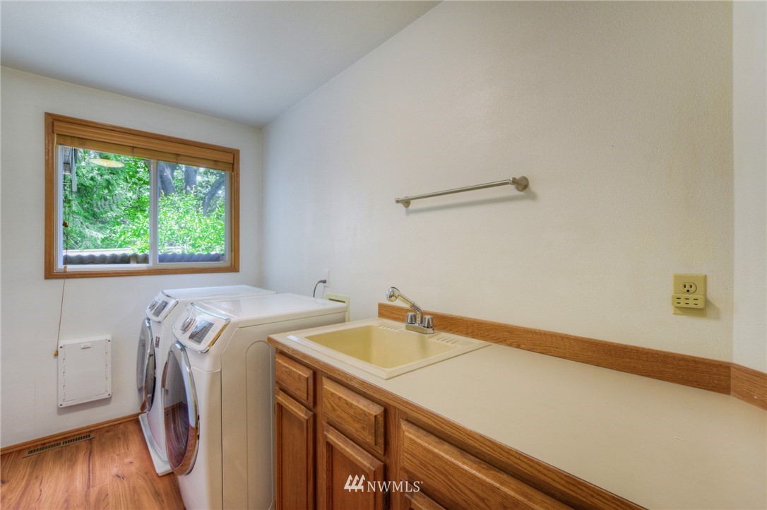 19108 104th Place Southeast Renton, WA 98055 - Photo 15 of 25 Gallery Image 15