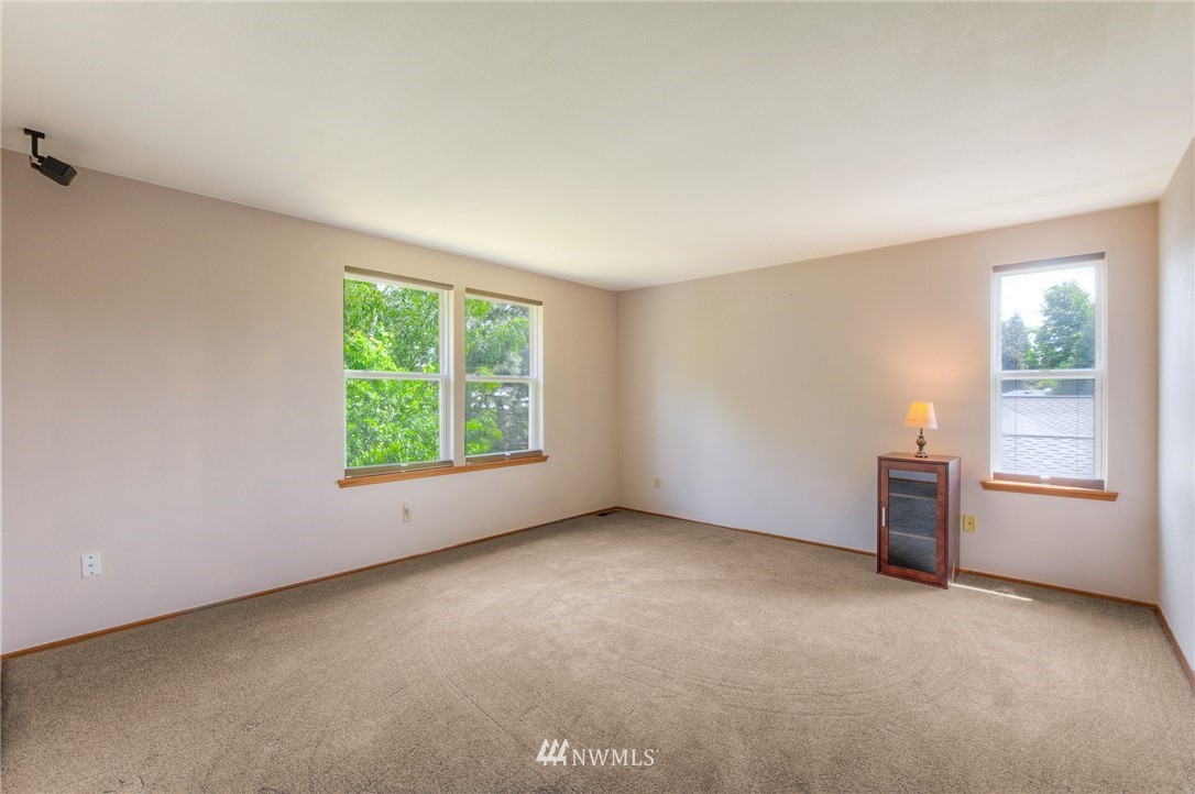 19108 104th Place Southeast Renton, WA 98055 - Photo 16 of 25 Gallery Image 16