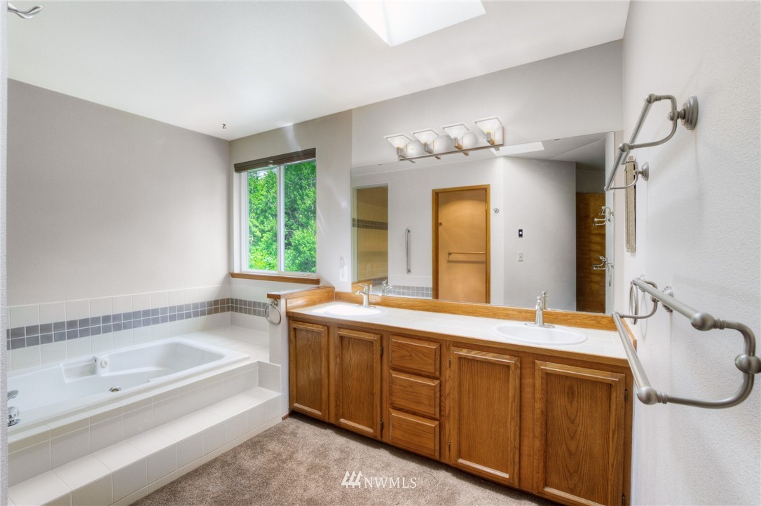 19108 104th Place Southeast Renton, WA 98055 - Photo 17 of 25 Gallery Image 17