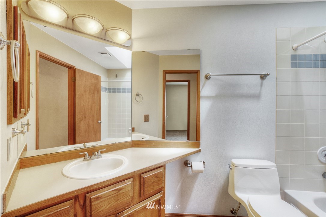 19108 104th Place Southeast Renton, WA 98055 - Photo 22 of 25 Gallery Image 22