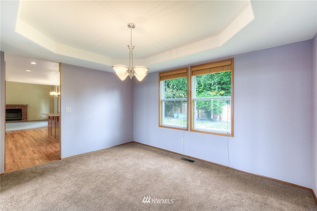 19108 104th Place Southeast Renton, WA 98055 - Photo 7 of 25 Gallery Image 7