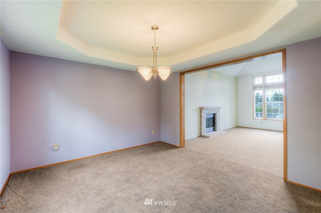 19108 104th Place Southeast Renton, WA 98055 - Photo 8 of 25 Gallery Image 8