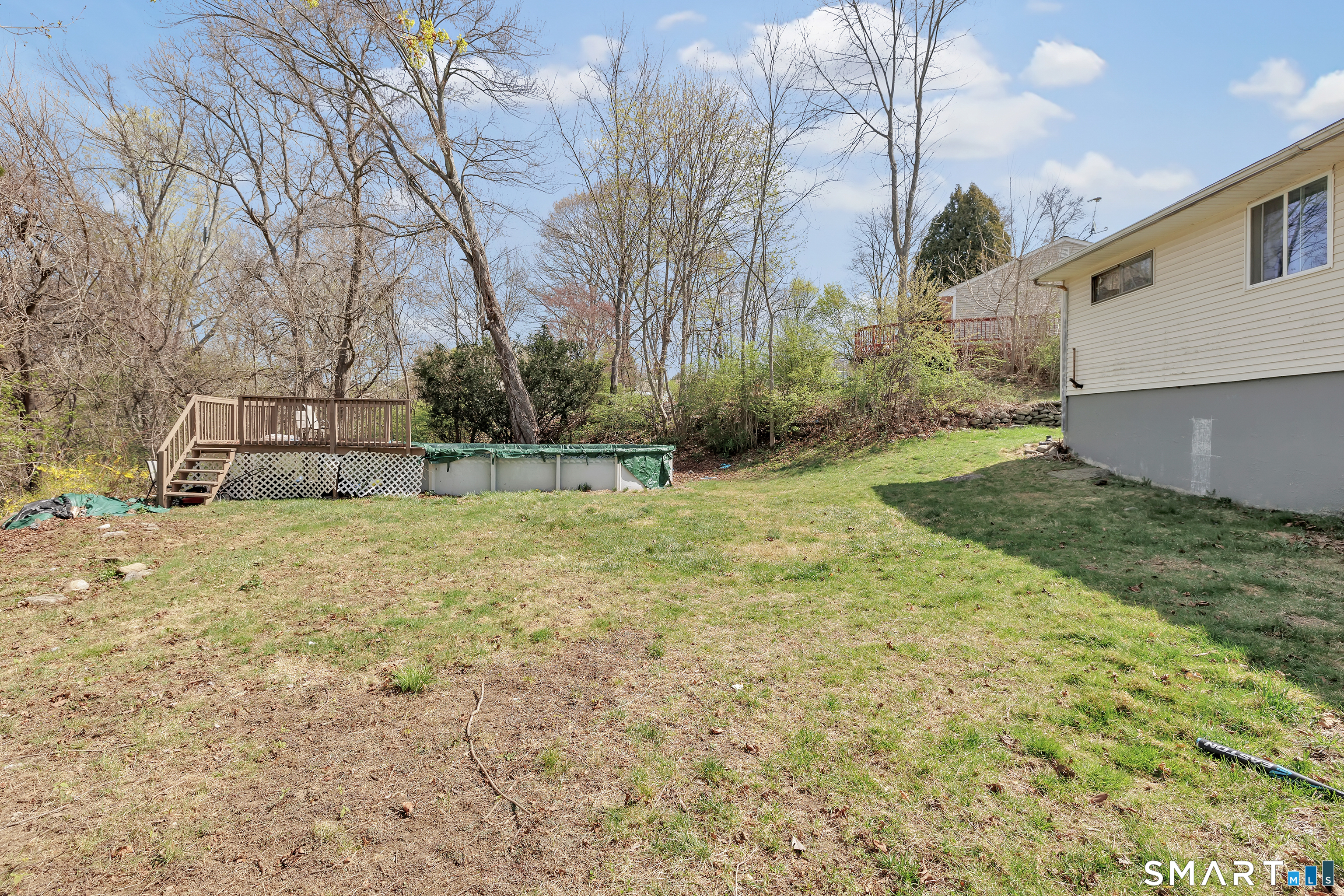 9 Alan Drive Ansonia, CT 06401 - Photo 33 of 34 a view of backyard with green space