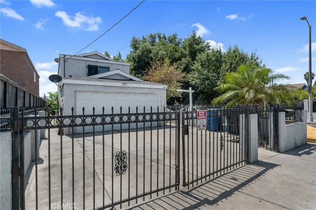 $585,000 | 2200 East 105th Street, Los Angeles, CA 90002