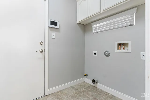 a view of a storage & utility room