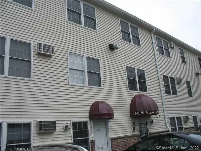 $1,850 | 7 New Street, Unit 300, Danbury, CT 06810