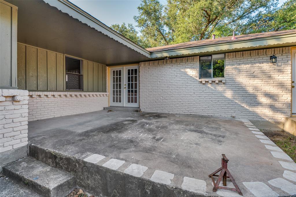 1287 Whispering Trail Dallas, TX 75241 - Photo 22 of 24 a view of outdoor space