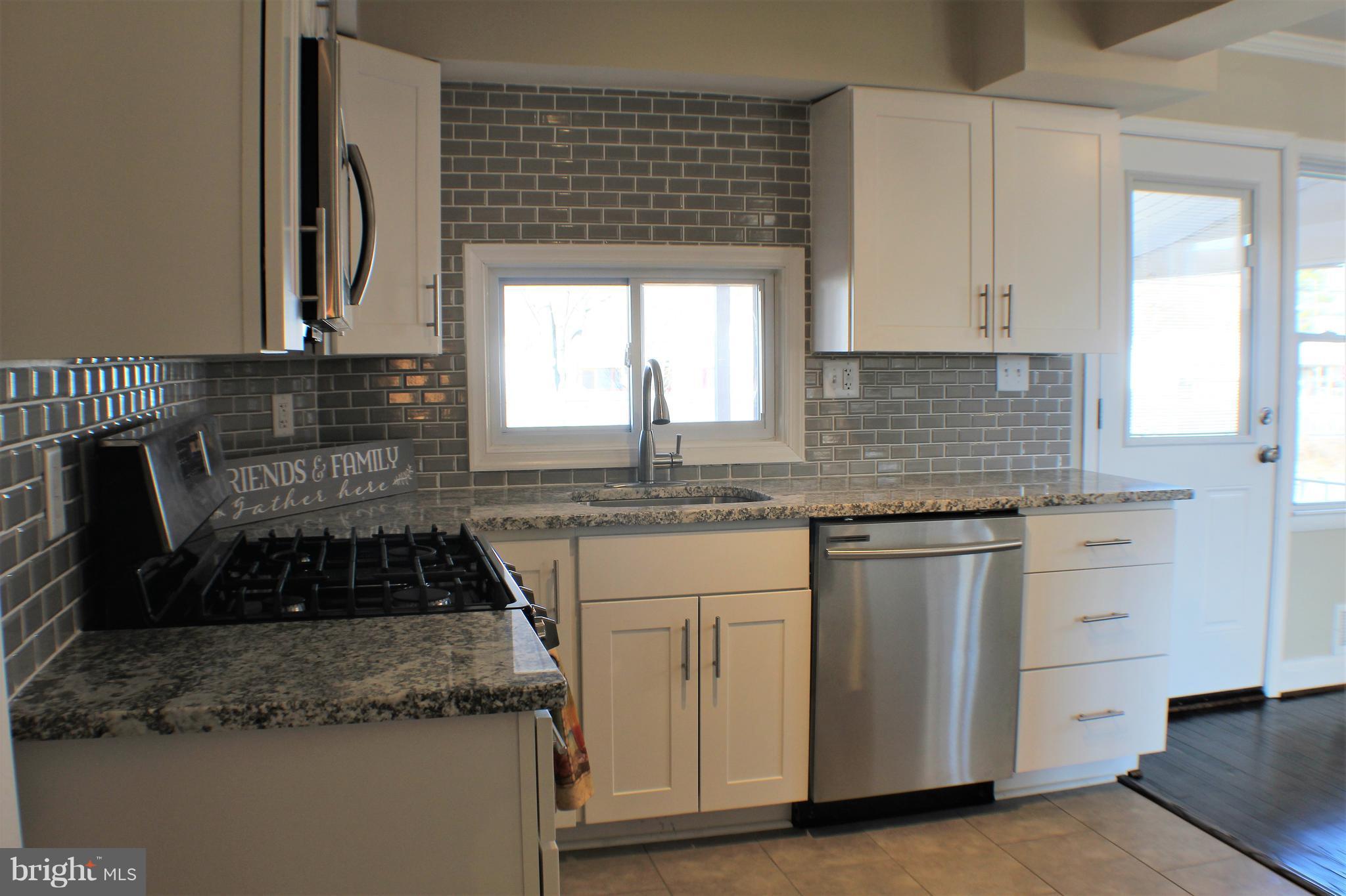 1610 Riverwood Road Baltimore, MD 21221 - Photo 8 of 21 Kitchen