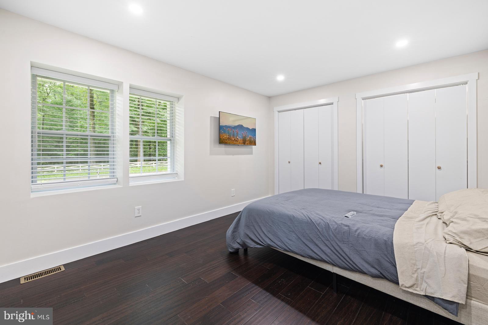 4300 Oaktree Road Rockville, MD 20853 - Photo 12 of 32