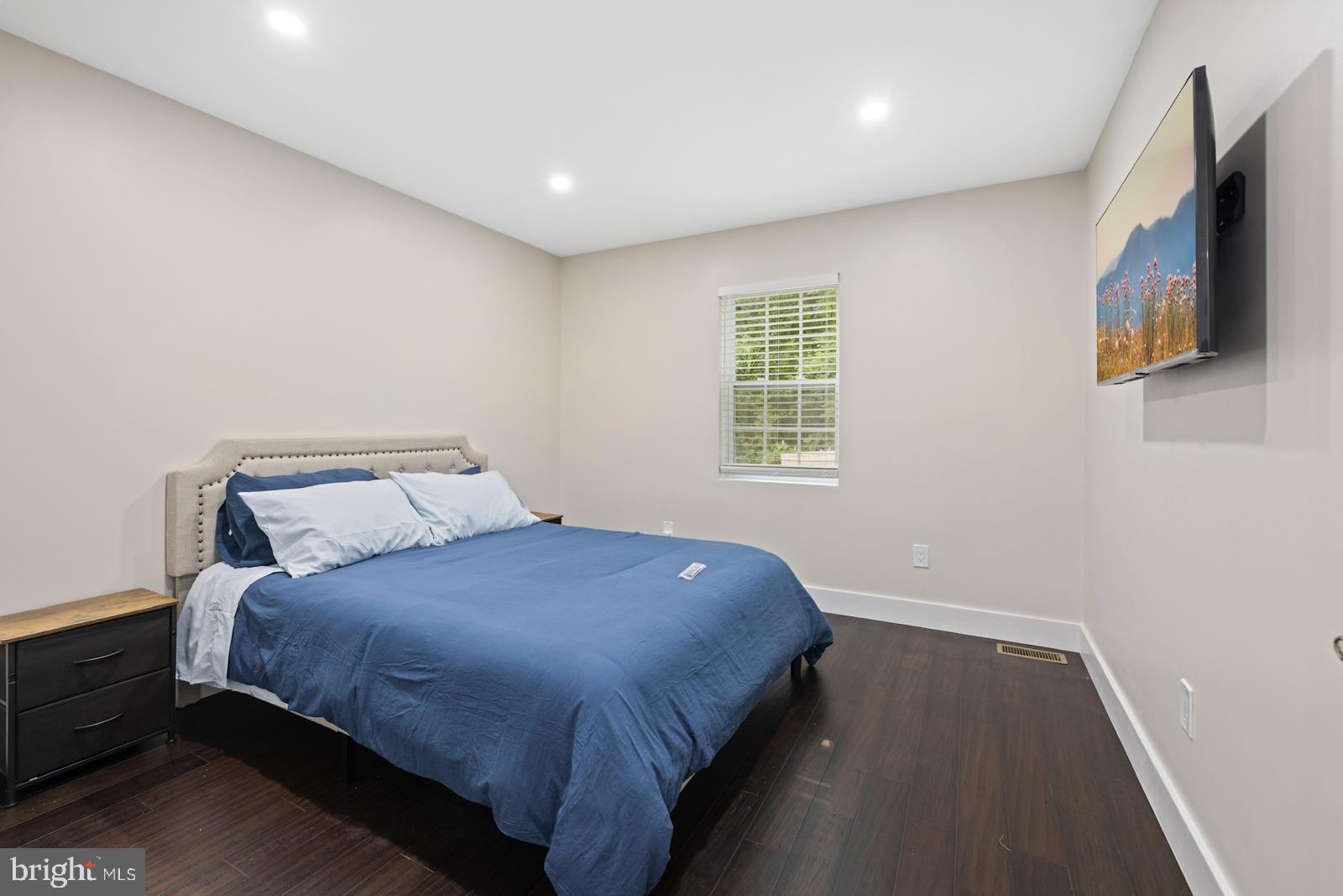 4300 Oaktree Road Rockville, MD 20853 - Photo 16 of 32