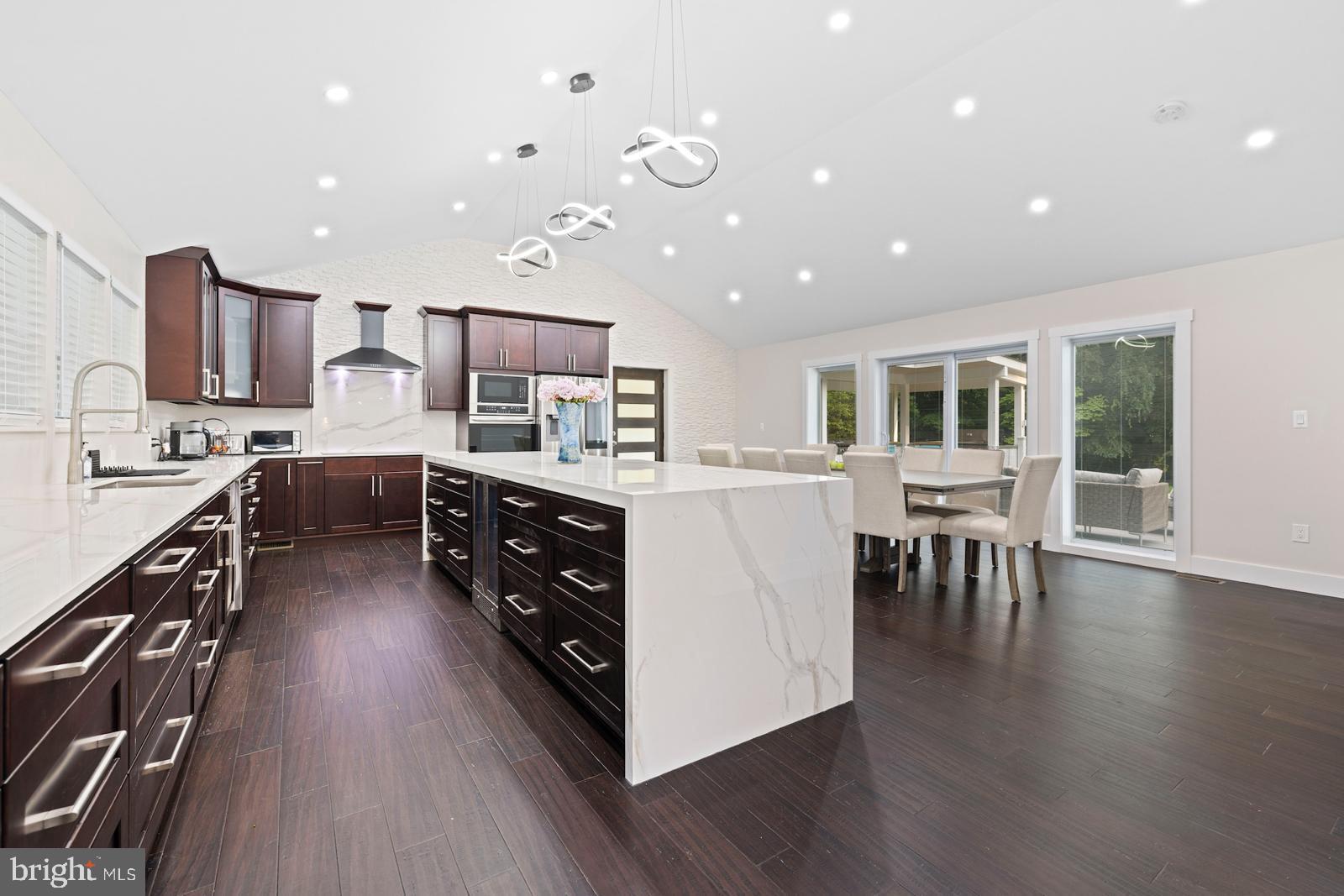 4300 Oaktree Road Rockville, MD 20853 - Photo 10 of 32