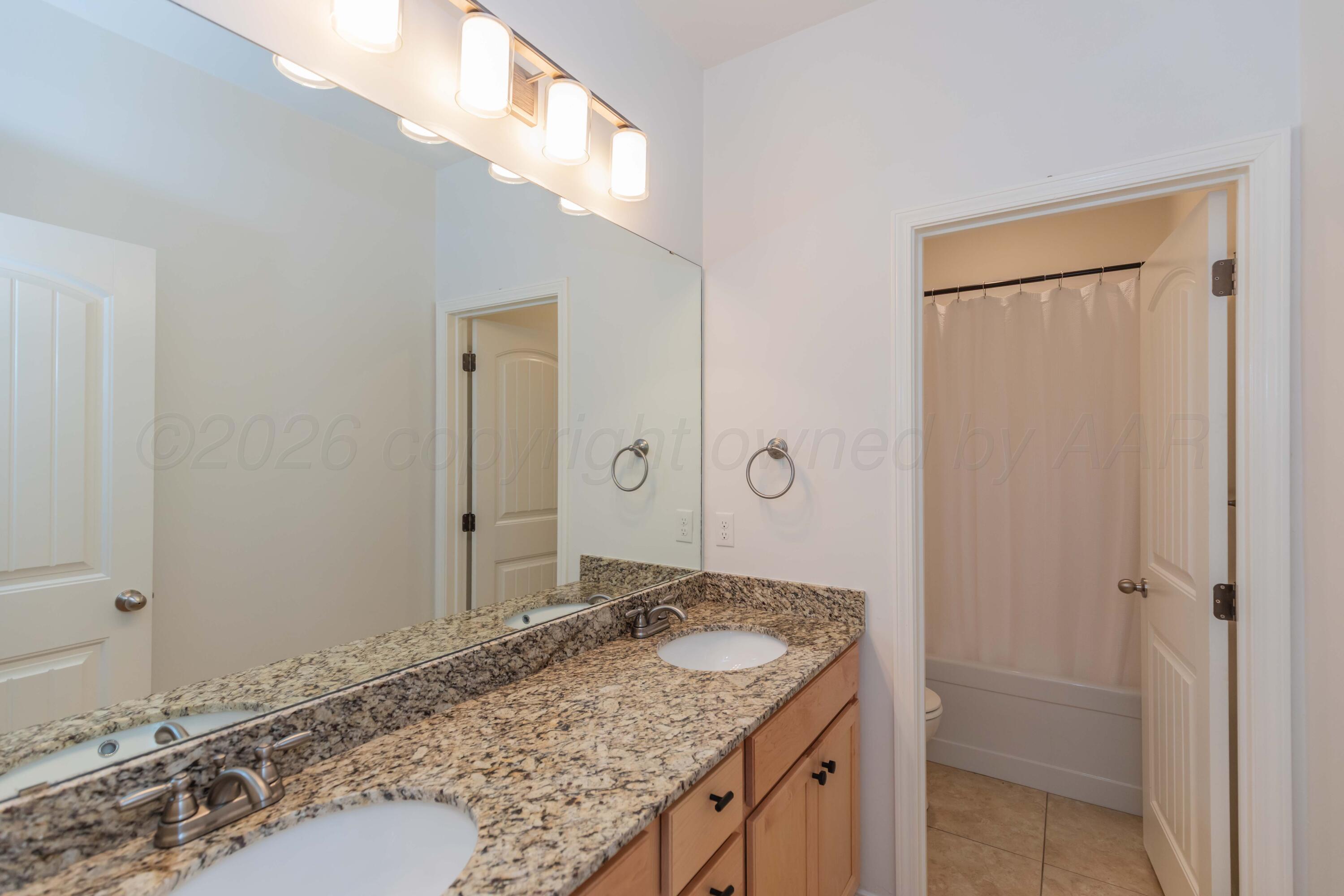 1433 Riesling Way Amarillo, TX 79124 - Photo 27 of 38 BATHROOM 2 VIEW 1