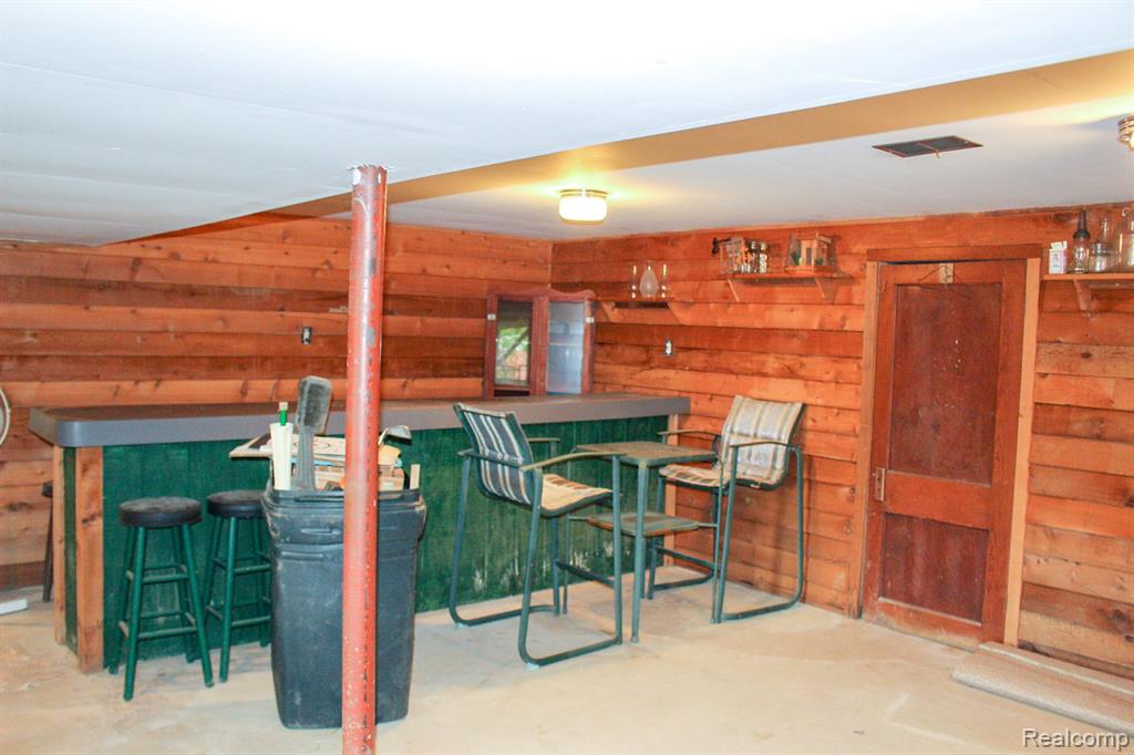 7095 Clintonville Road Clarkston, MI 48348 - Photo 21 of 22