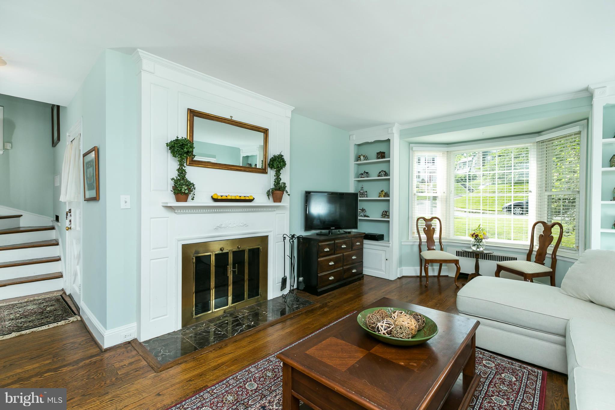 315 Tunbridge Road Baltimore, MD 21212 - Photo 6 of 30 Living Room