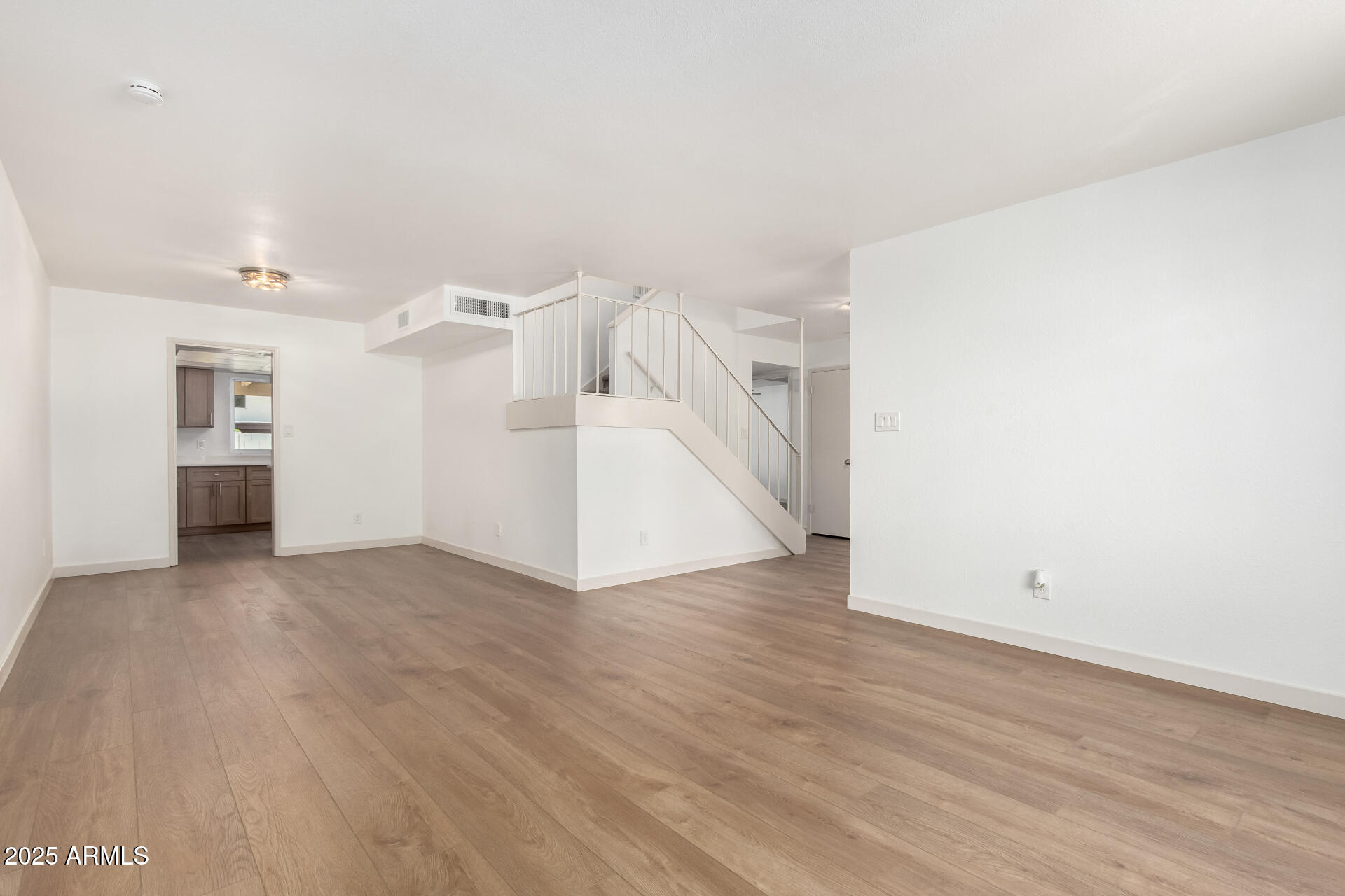 1707 West Marlette Avenue Phoenix, AZ 85015 - Photo 12 of 35 Living Room 2