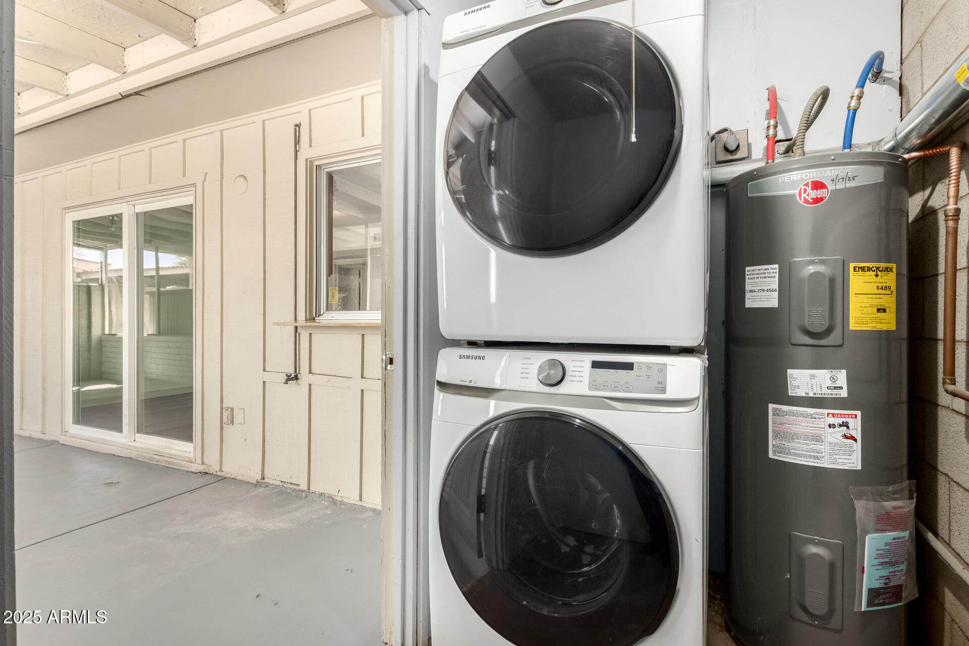 1707 West Marlette Avenue Phoenix, AZ 85015 - Photo 26 of 35 Laundry