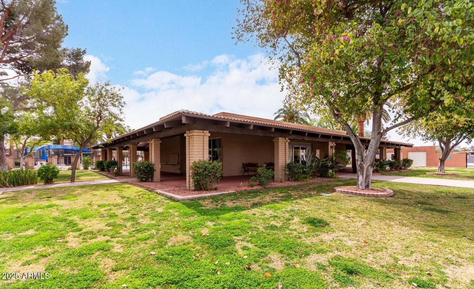1707 West Marlette Avenue Phoenix, AZ 85015 - Photo 34 of 35 Clubhouse