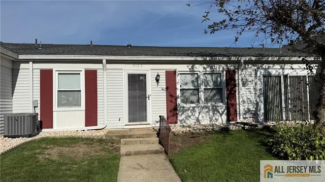 $240,000 | 340 Narragansett Lane, Unit D, Monroe Township, NJ 08831