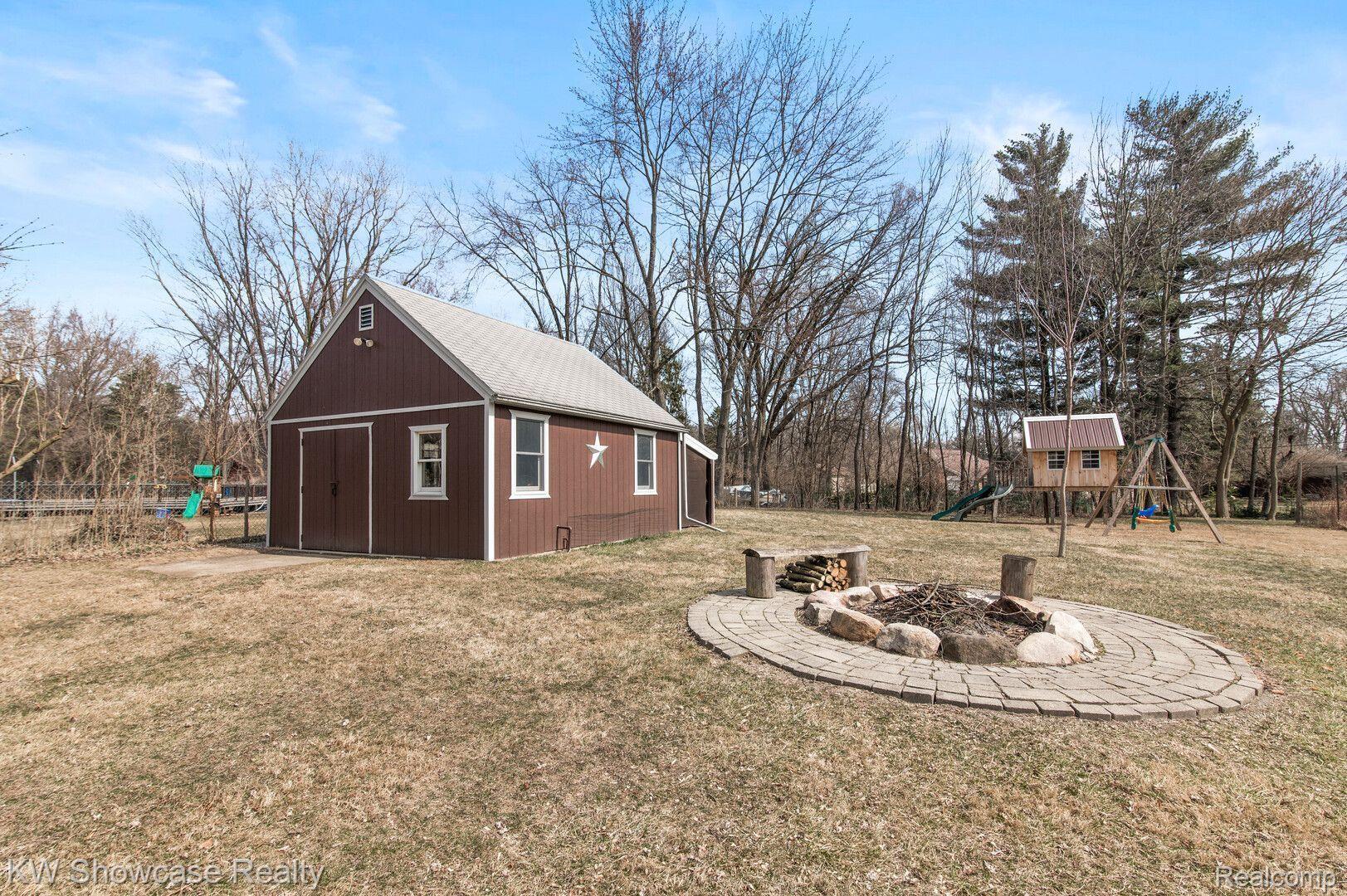 16382 Farmington Road Livonia, MI 48154 - Photo 30 of 40 Gallery Image 30