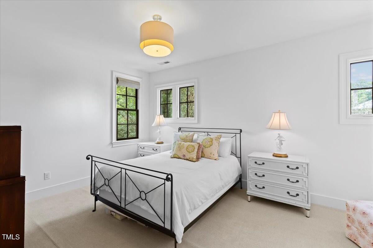 2026 Fairview Road Raleigh, NC 27608 - Photo 26 of 55 Facetune_09-05-2024-22-04-22