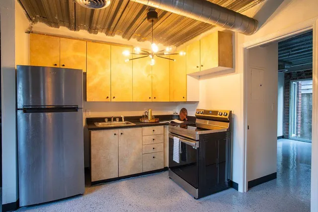 $1,399 | 15 Burbank Drive Southwest, Unit 4, Atlanta, GA 30314