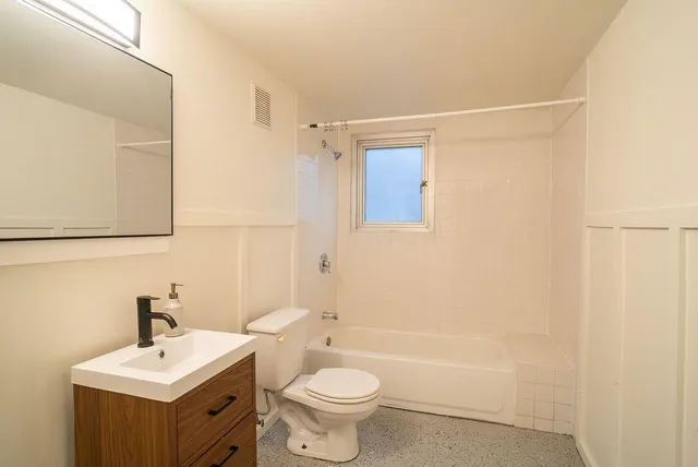 $1,399 | 15 Burbank Drive Southwest, Unit 4, Atlanta, GA 30314